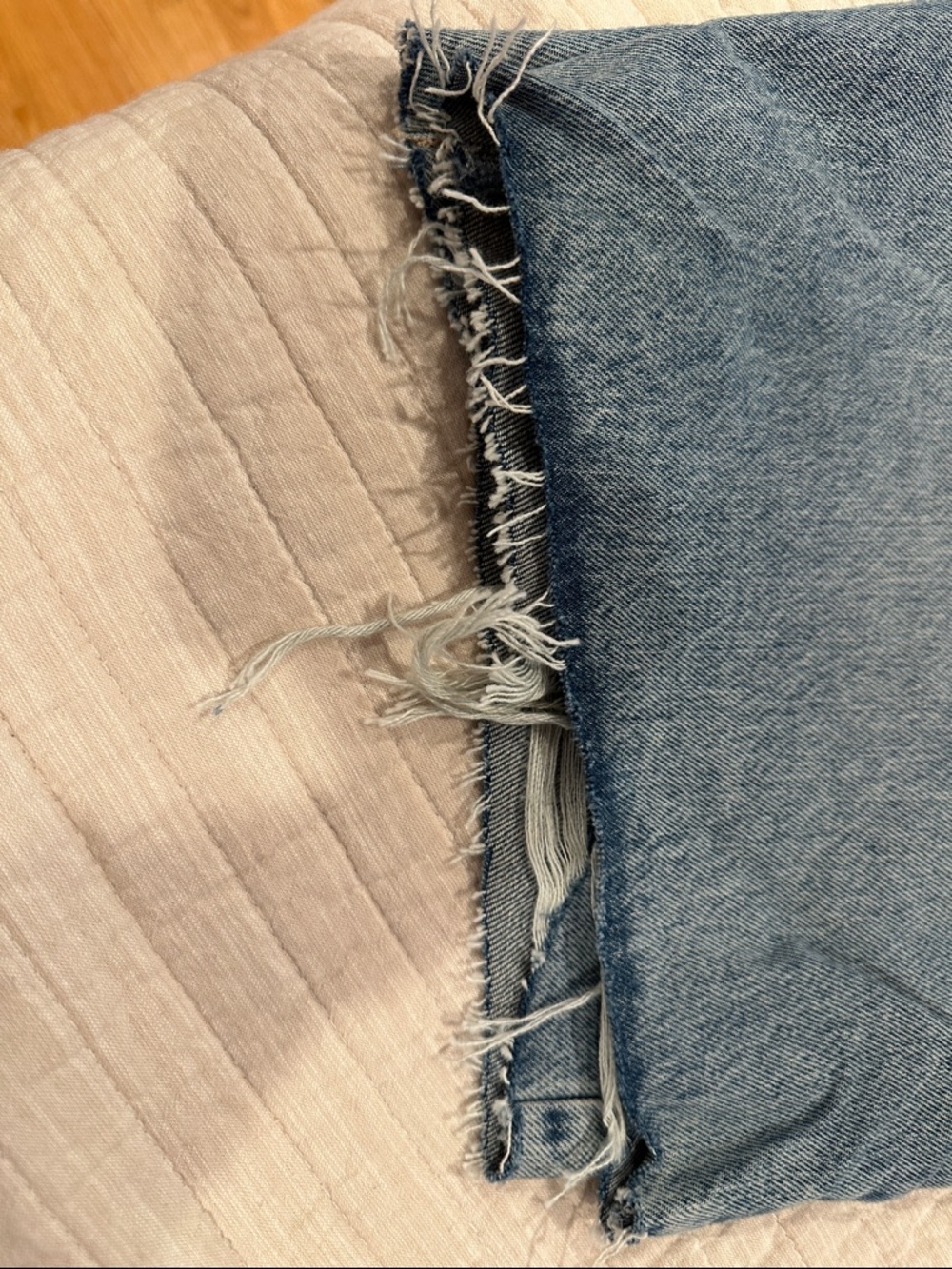 Loose Mid Rise Bermuda Denim Short - Picture 6 of 6